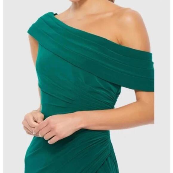 $358 Mac Duggal 26517 Evening Green One Shoulder Long Dress Size 6 - Picture 2 of 9